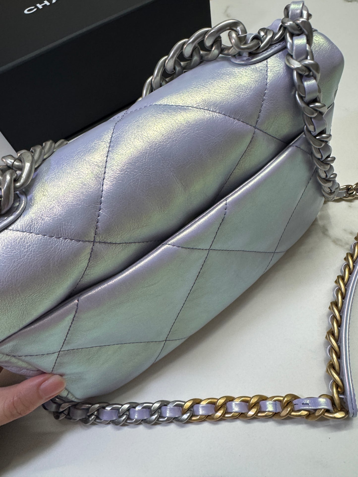 CHANEL 19 Bag Small 22P幻彩紫 小號