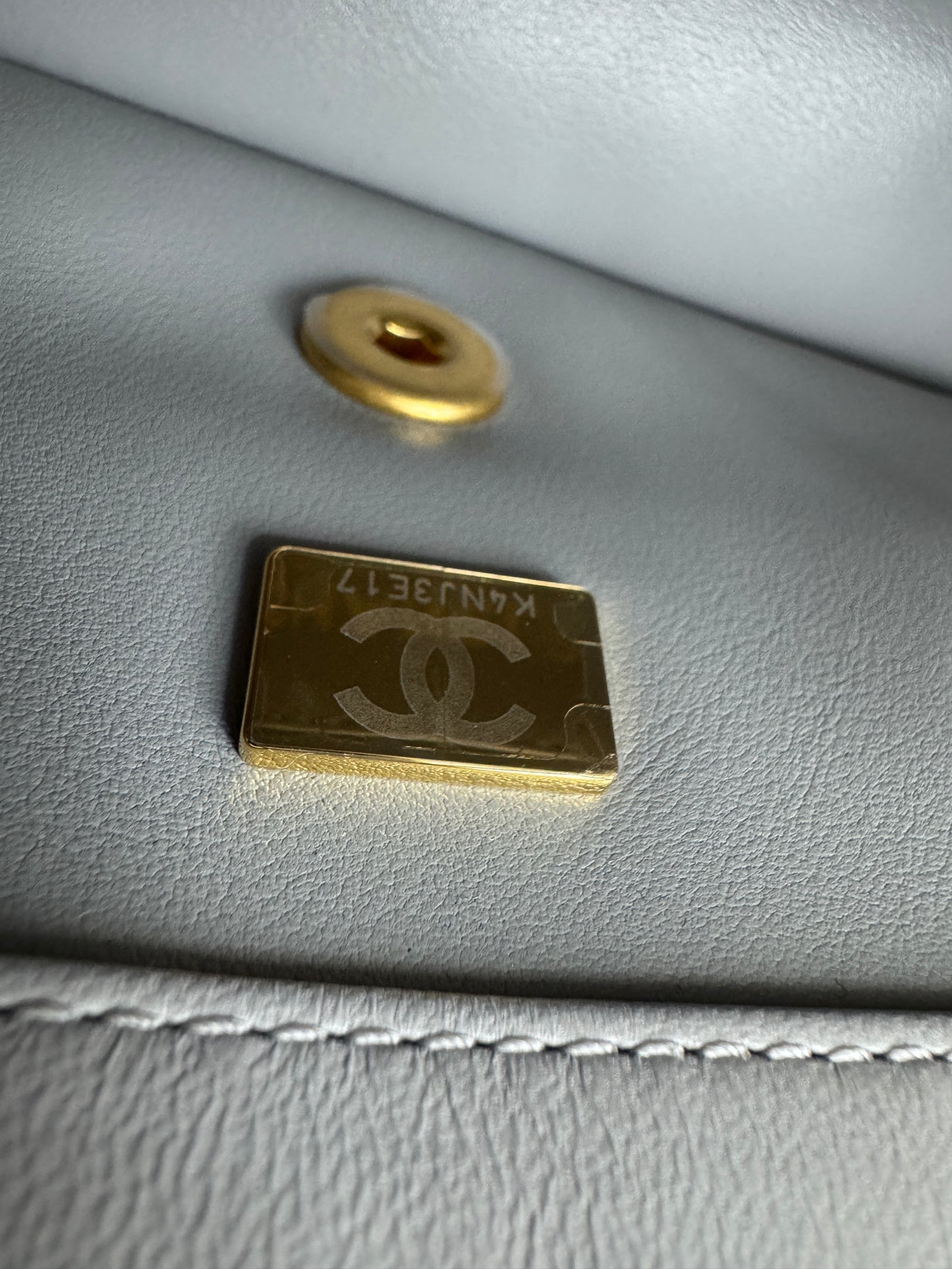 CHANEL Mini CF20 金球 淺灰色