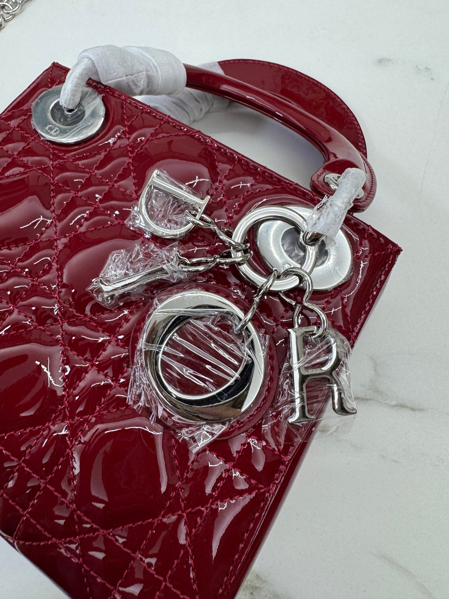 DIOR Mini Lady Dior 漆皮Cherry Red Shinny Calfskin