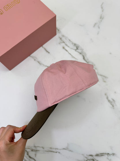 MIU MIU 鴨舌帽 粉紅拼咖啡色￼