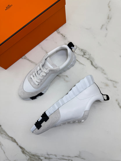 HERMES Bouncing 皮款白色