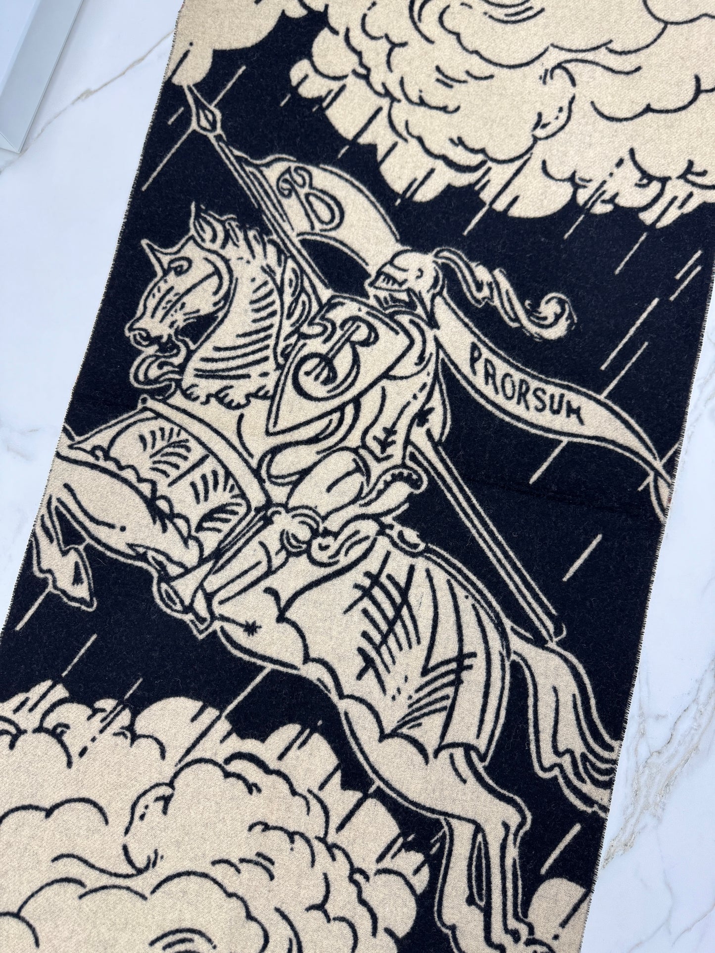BURBERRY 雙面戰馬圍巾
