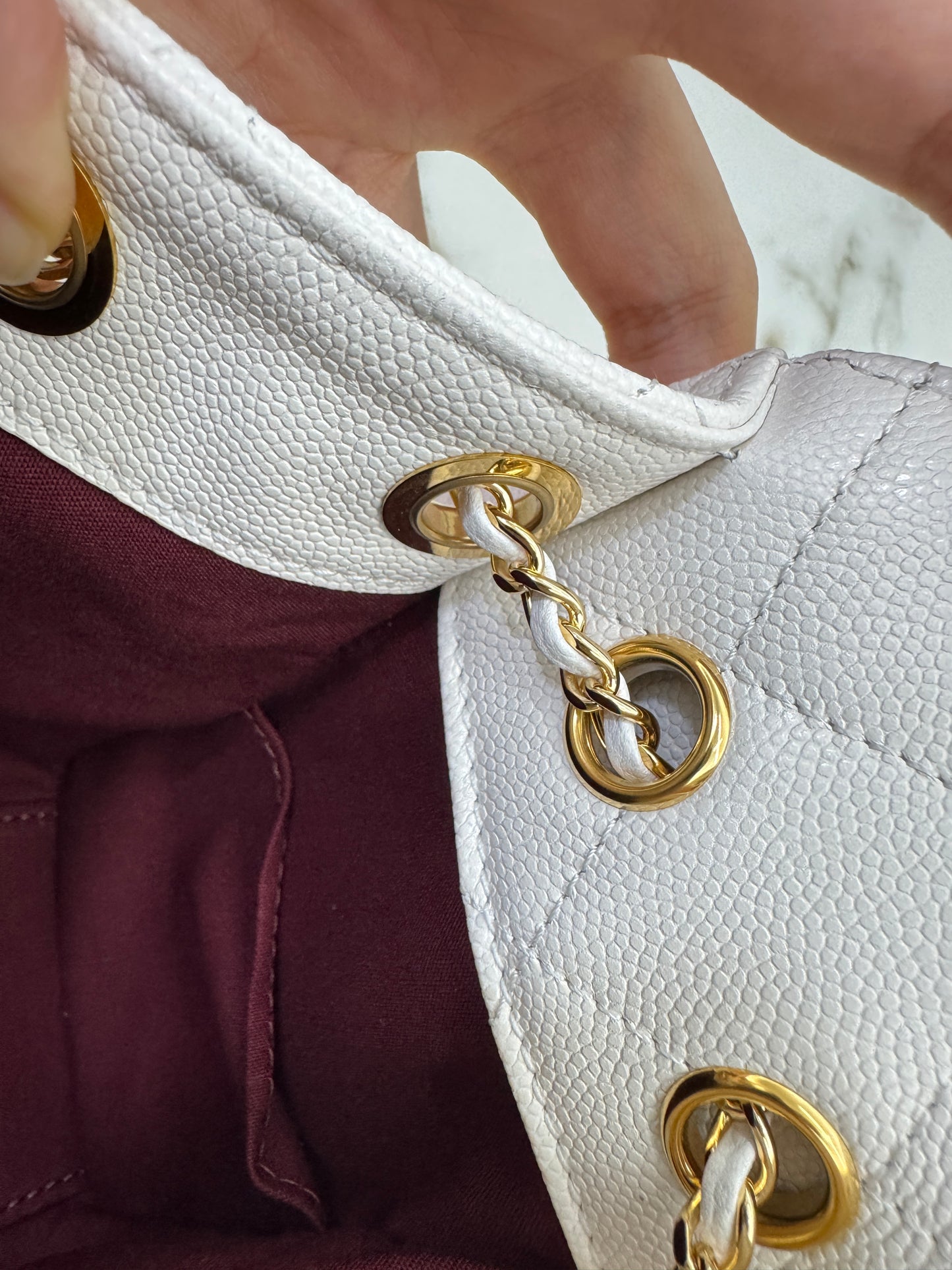 CHANEL Mini 25Bag 白色魚子醬牛皮 亮面金扣
