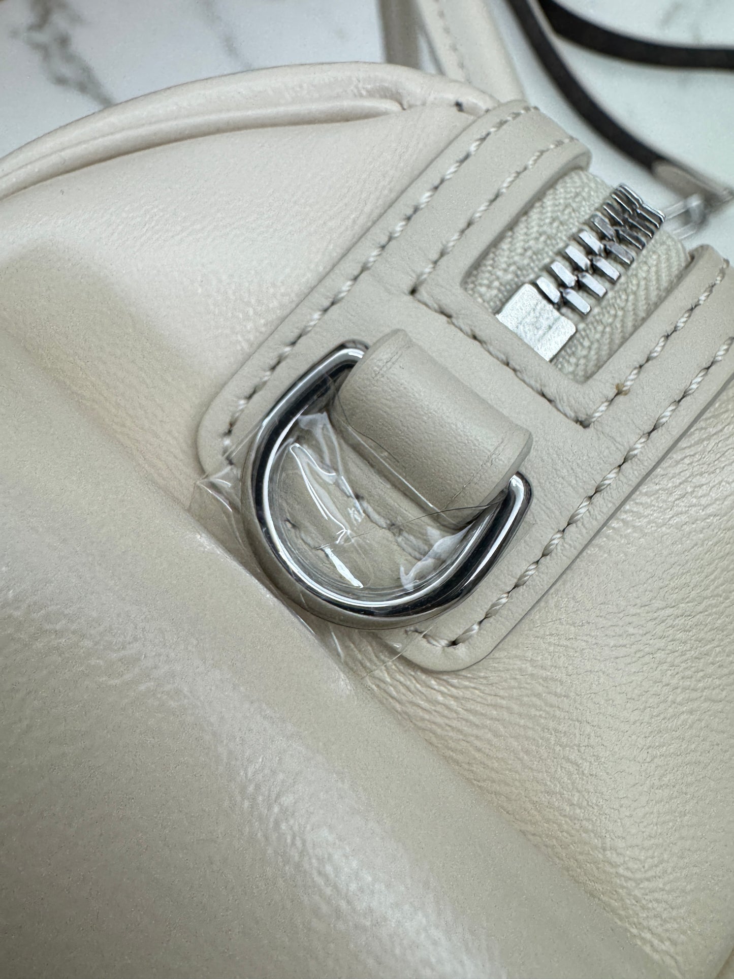 LV Speedy Cargo Vibe 白色油臘皮