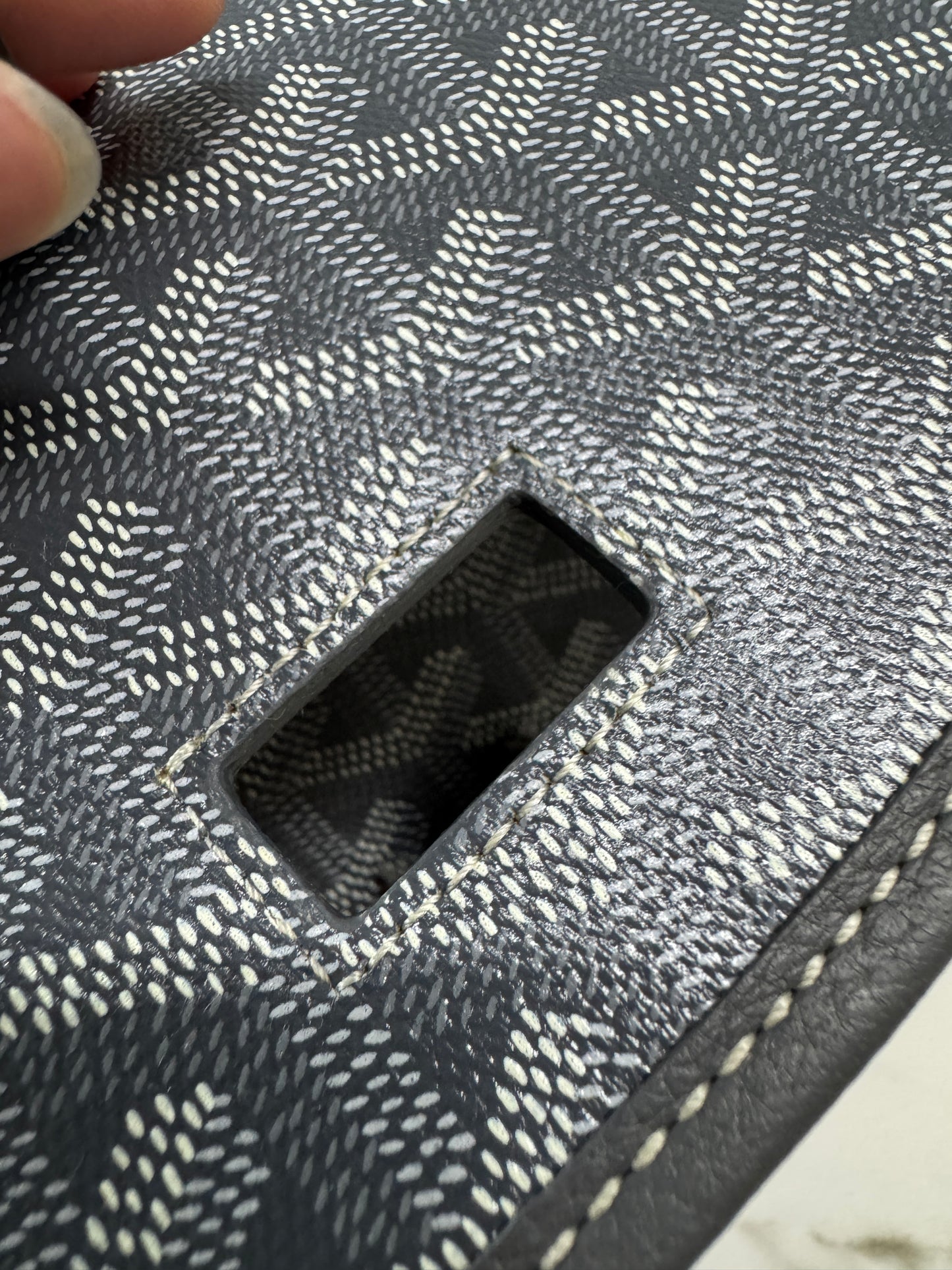 GOYARD Belvedere 郵差包 灰色 PM