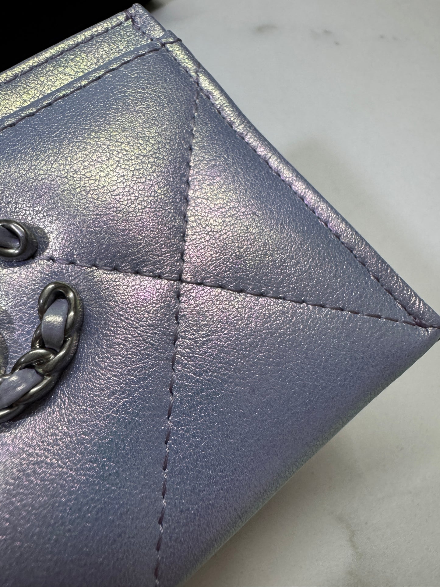 CHANEL 19卡包 22P人魚姬幻彩紫