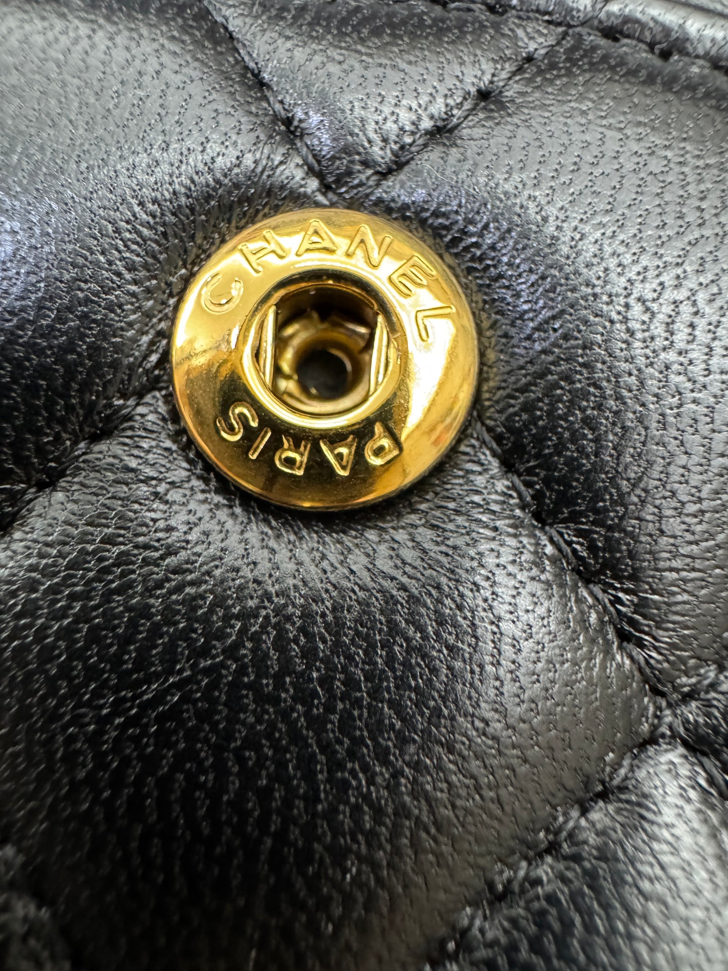 CHANEL CF25 Medium 黑金羊