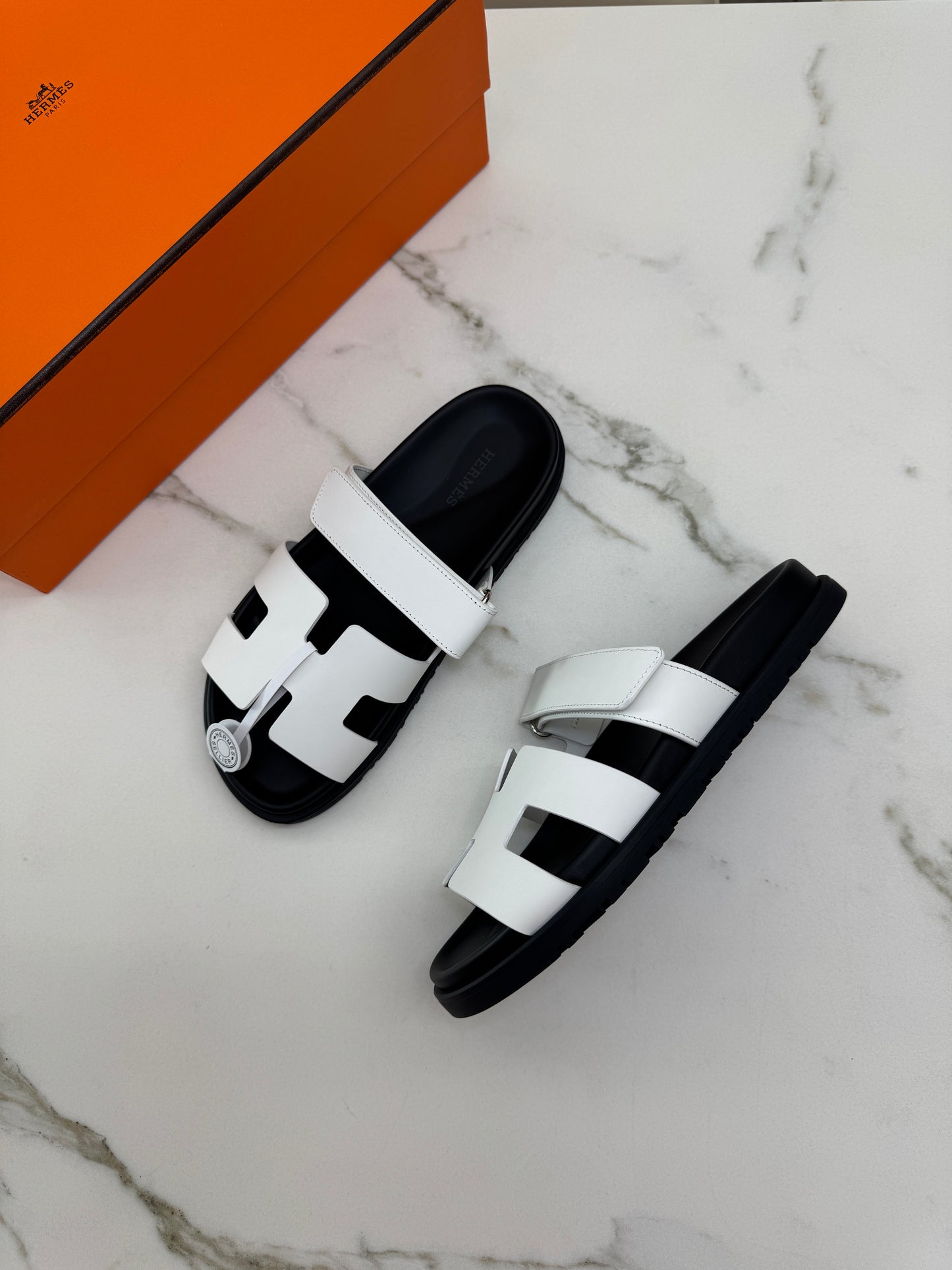 HERMES Chypre 二舅拖 白色