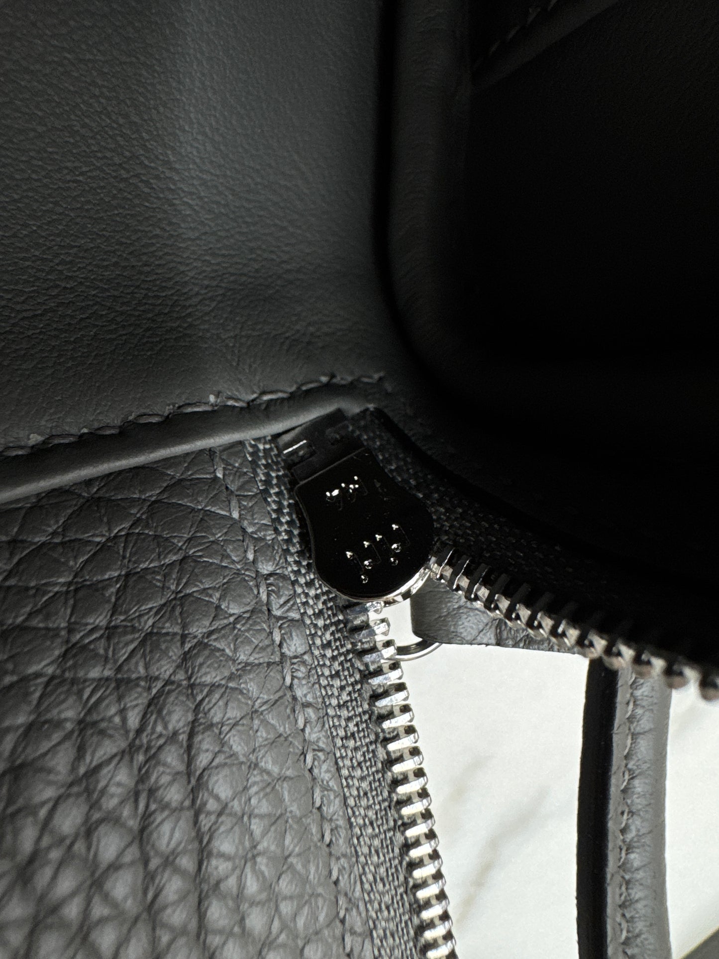 HERMES Mini Lindy 積雨雲灰銀扣 0L Gris Meyer PHW