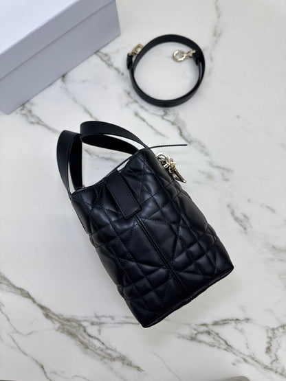 DIOR Toujours Vertical Small Black