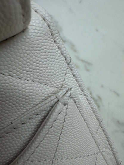 CHANEL Mini 25Bag 白色亮金扣