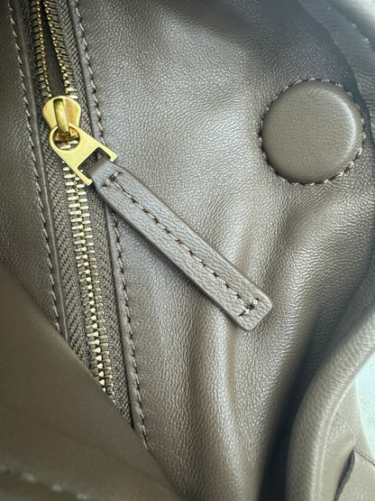 BV Hop Small Pinecone