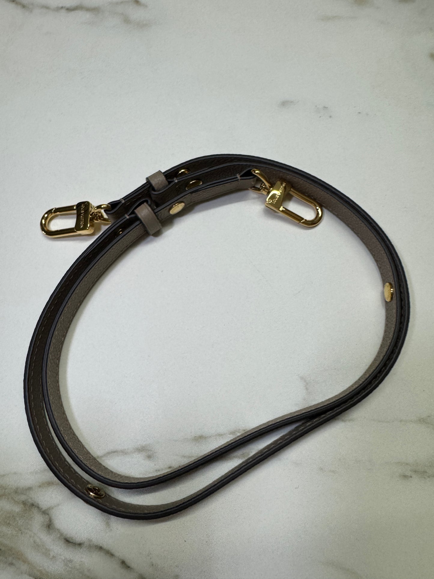 LV Pochette Metis 大象灰