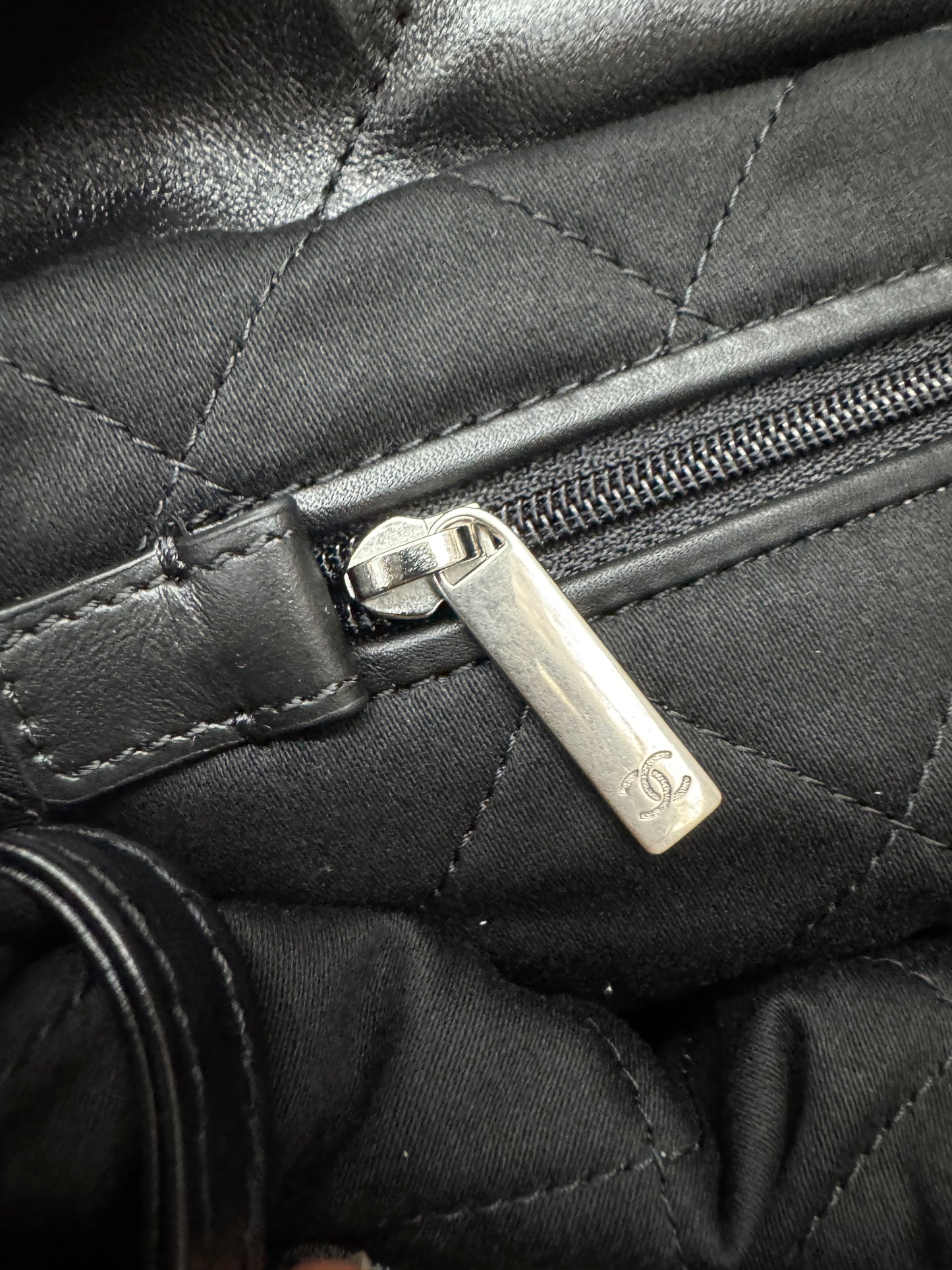 CHANEL 22Bag 黑銀 Small
