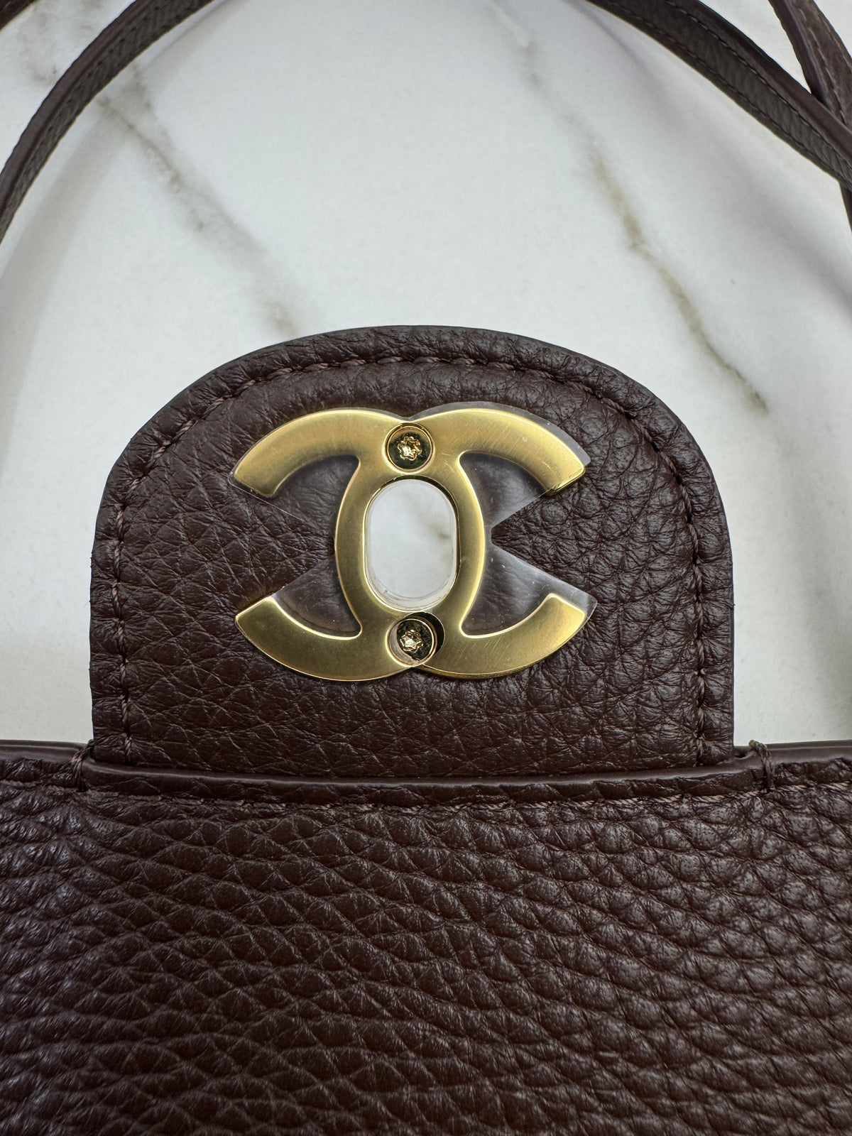 CHANEL Mini Maxi Flap 巧克力色