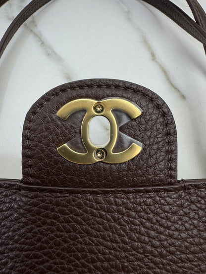 CHANEL Mini Maxi Flap 巧克力色