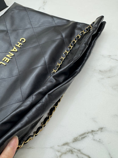 CHANEL 22Bag Medium 黑金