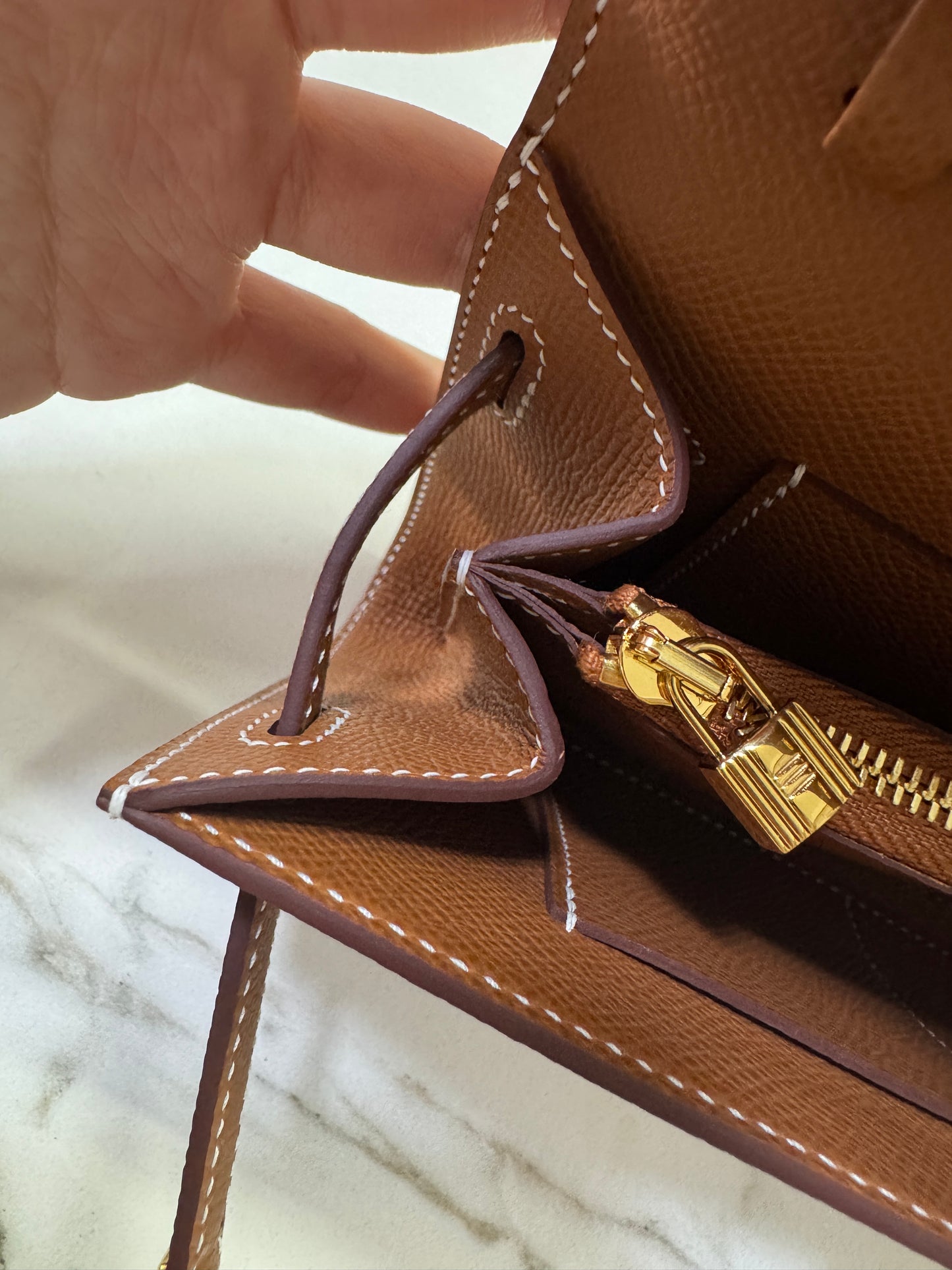 HERMES Kelly to-go 金棕色金扣 Epsom Gold GHW