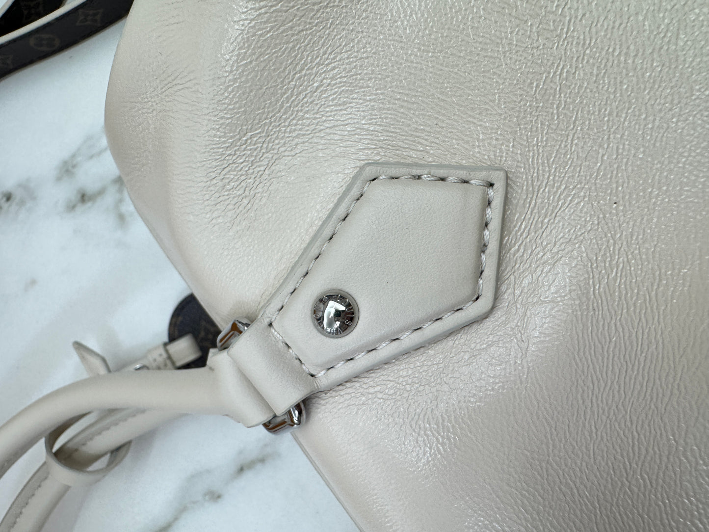 LV Speedy Cargo Vibe 白色油臘皮