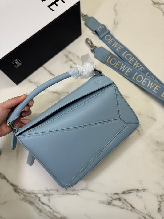 LOEWE Puzzle Small 天藍色