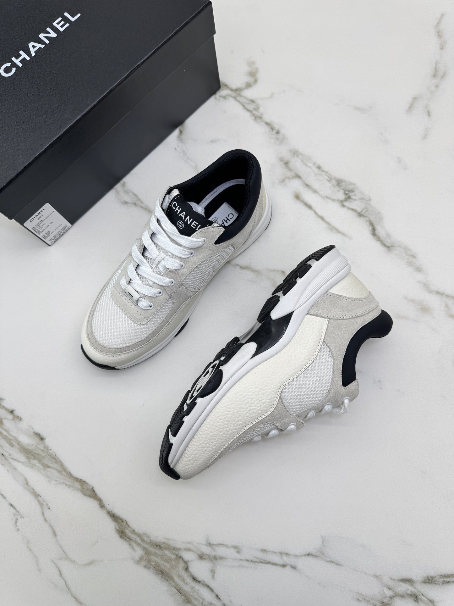 CHANEL 熊貓運動鞋