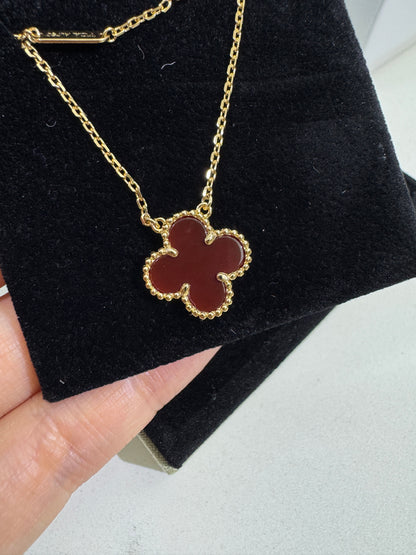 VCA Vintage Alhambra Necklace 紅玉髓