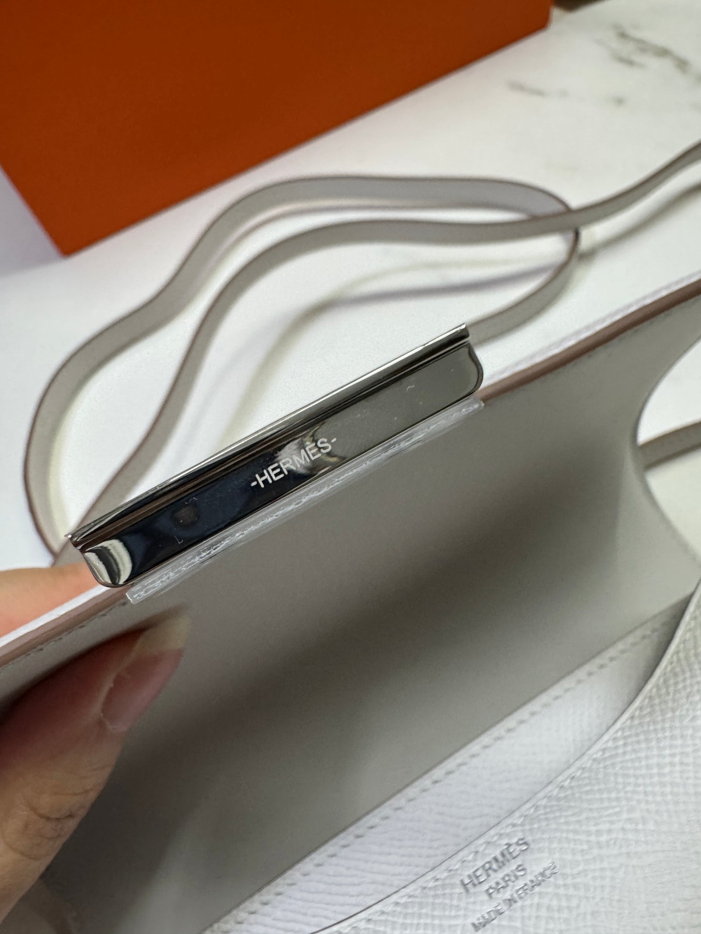 HERMES Mini Constance 奶灰色銀扣 Epsom M4 Gris Pale PHW