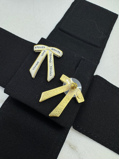 CHANEL 中古蝴蝶結耳環
