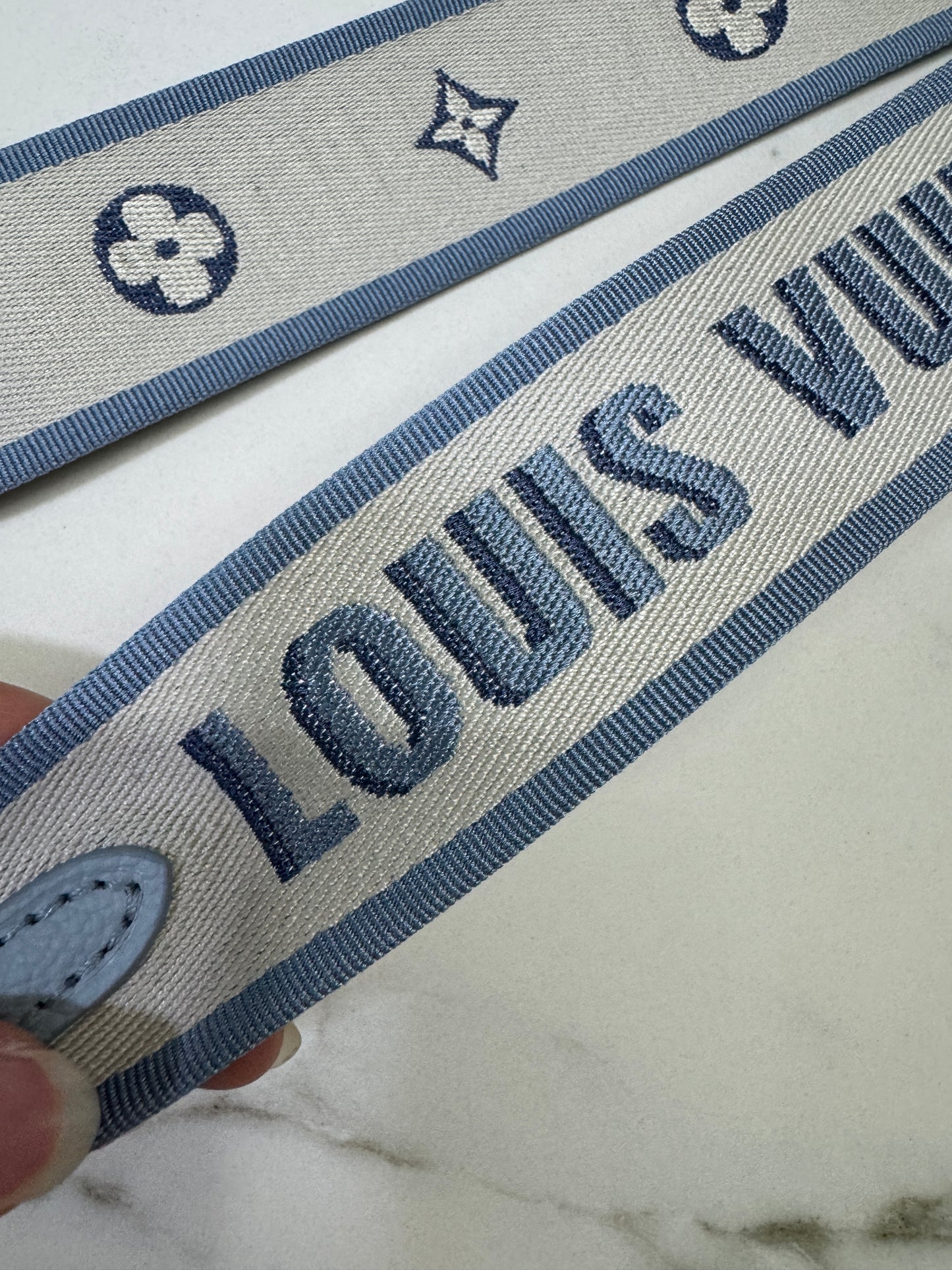 LV Diane 全皮粉藍 Baby Blue