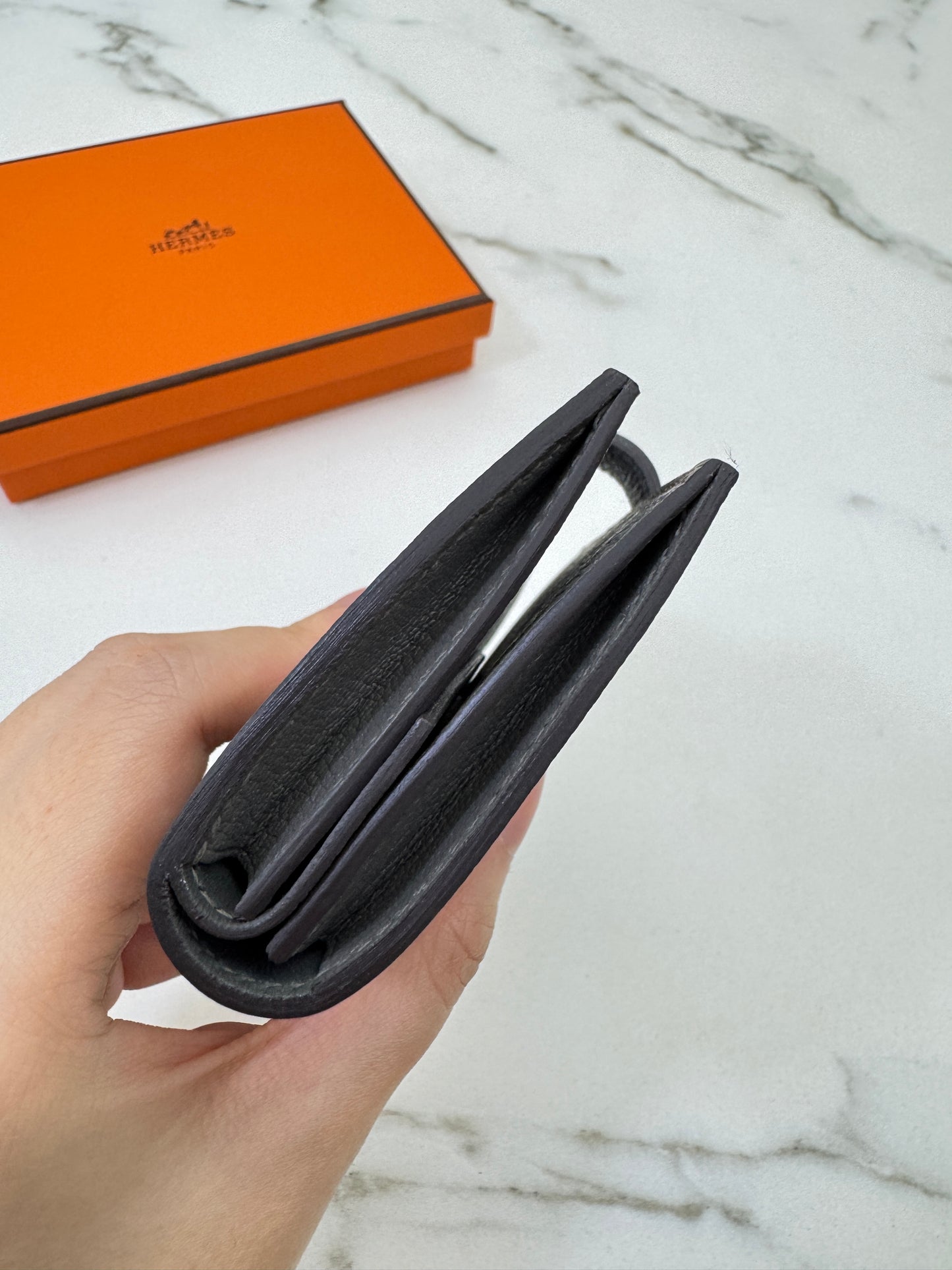 HERMES Bearn Mini Wallet 積雨雲灰山羊皮 金扣 Gris Meyer GHW