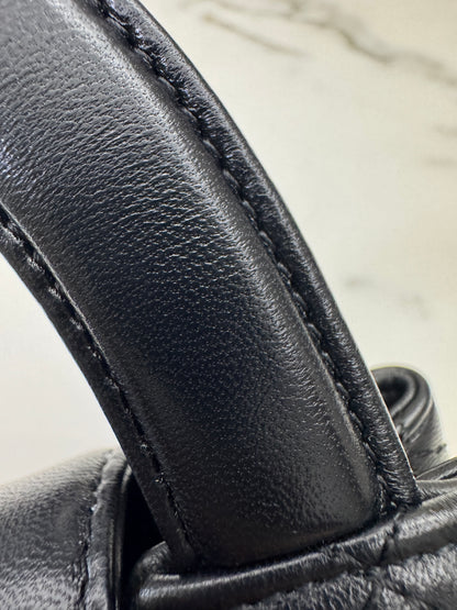 CHANEL Kelly 小羊皮 Lambskin