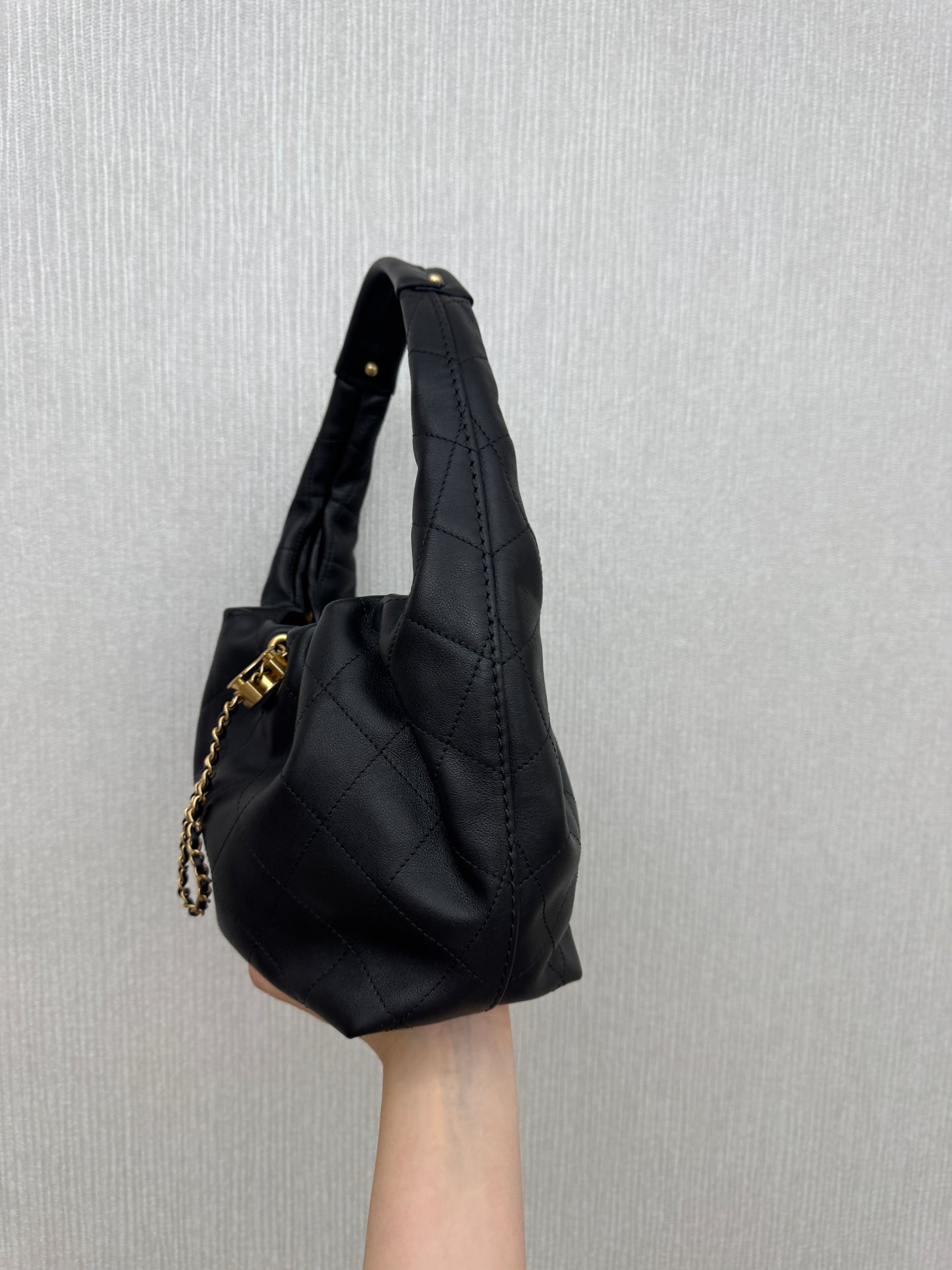CHANEL 26C Hobo Small 黑色