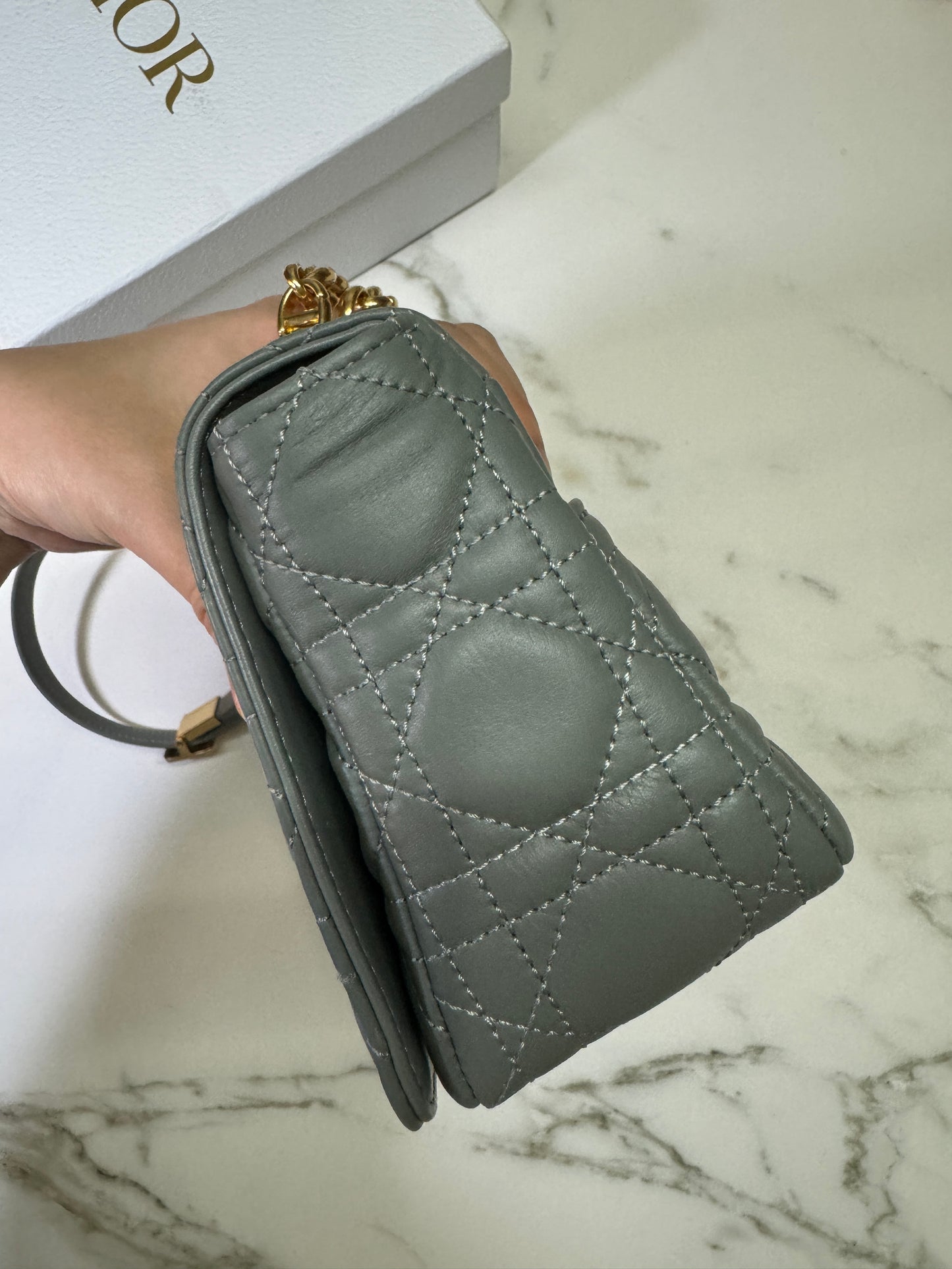 DIOR Caro 石灰色 小號