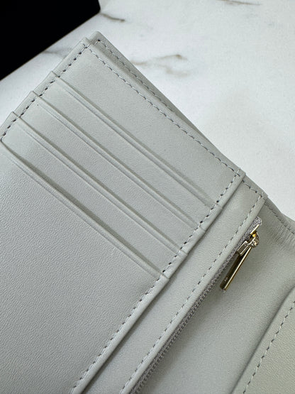 CHANEL Passport Holder 淺灰