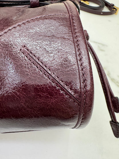 PRADA Bonnie Medium 酒紅油臘皮
