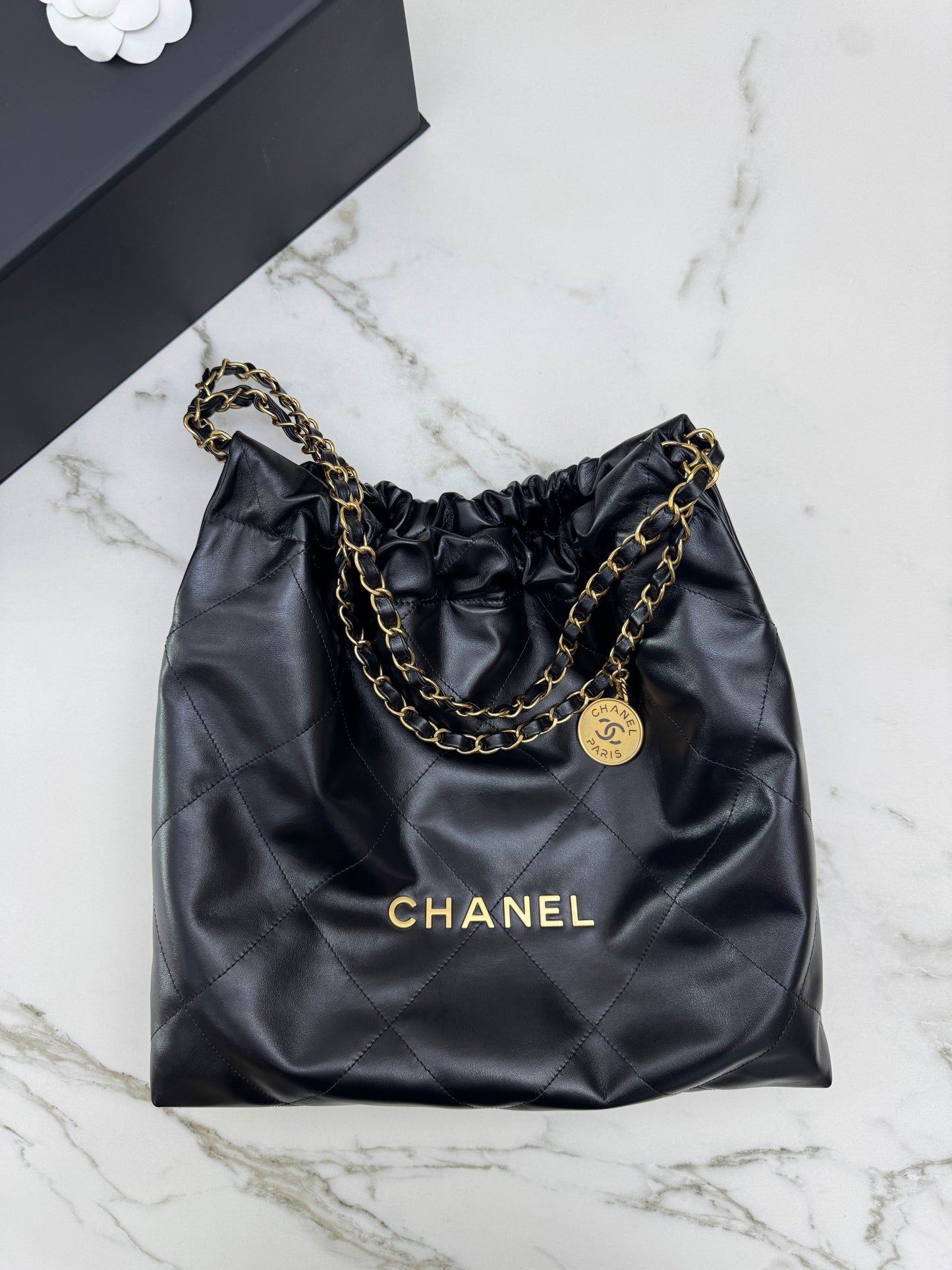 CHANEL 22Bag Medium 黑金