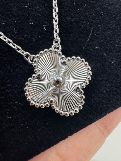 VCA Vintage Alhambra Necklace 鐳射白金色