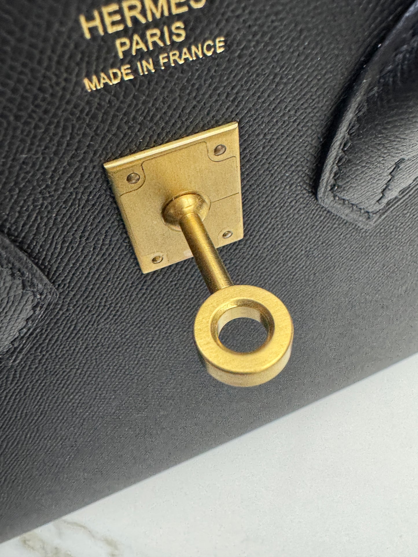 HERMES Birkin 25 黑色 Madame 拉絲金扣 89 Noir Sellier