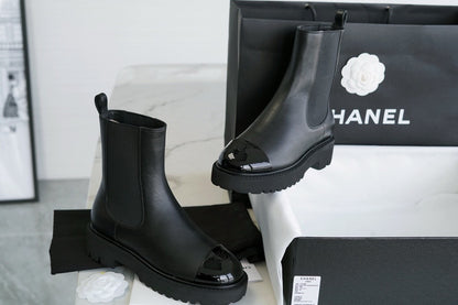 CHANEL 厚底切爾西 Chelsea Boots 漆皮拼牛皮