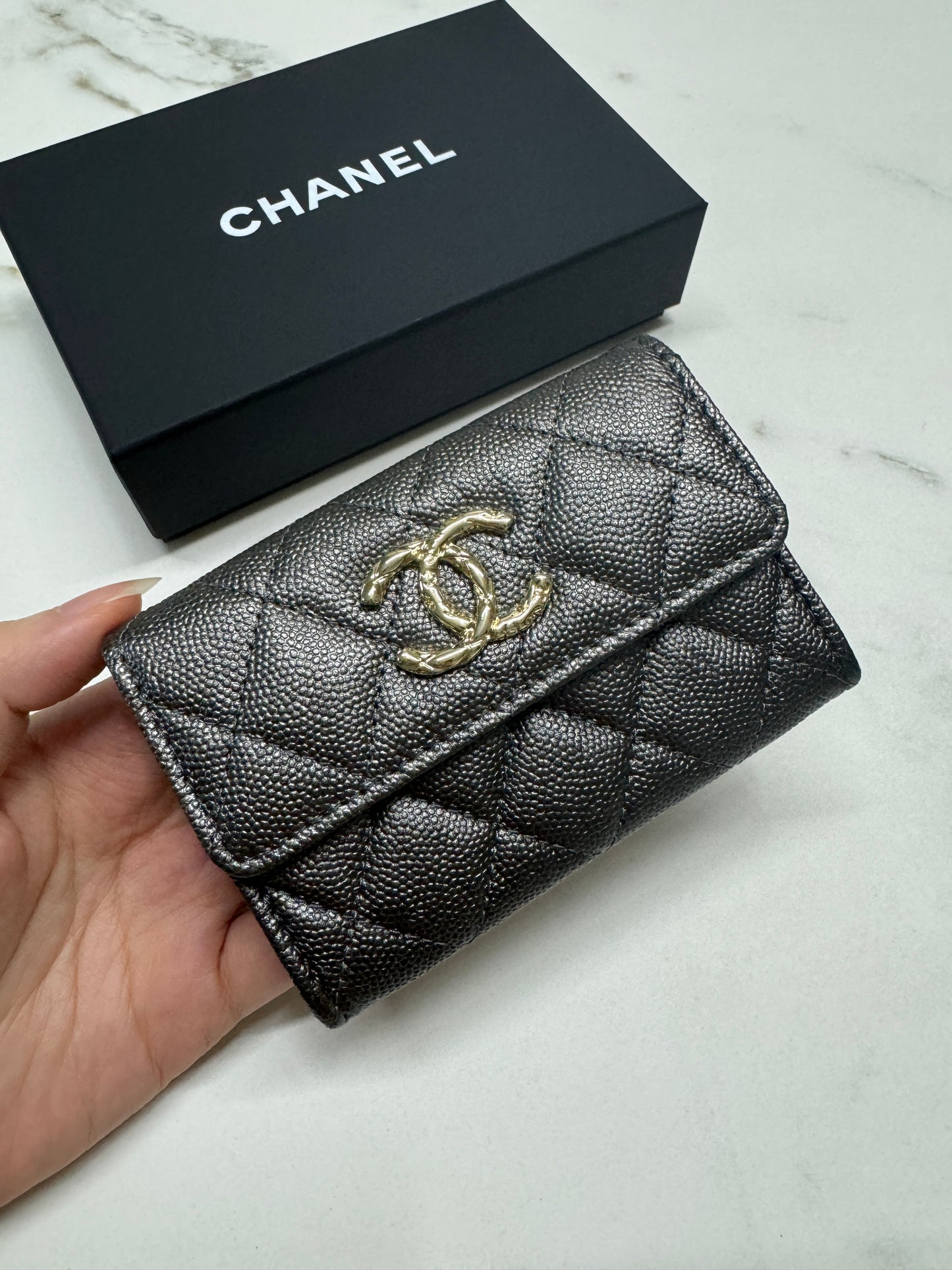 CHANEL 24S 雕刻logo Card Holder