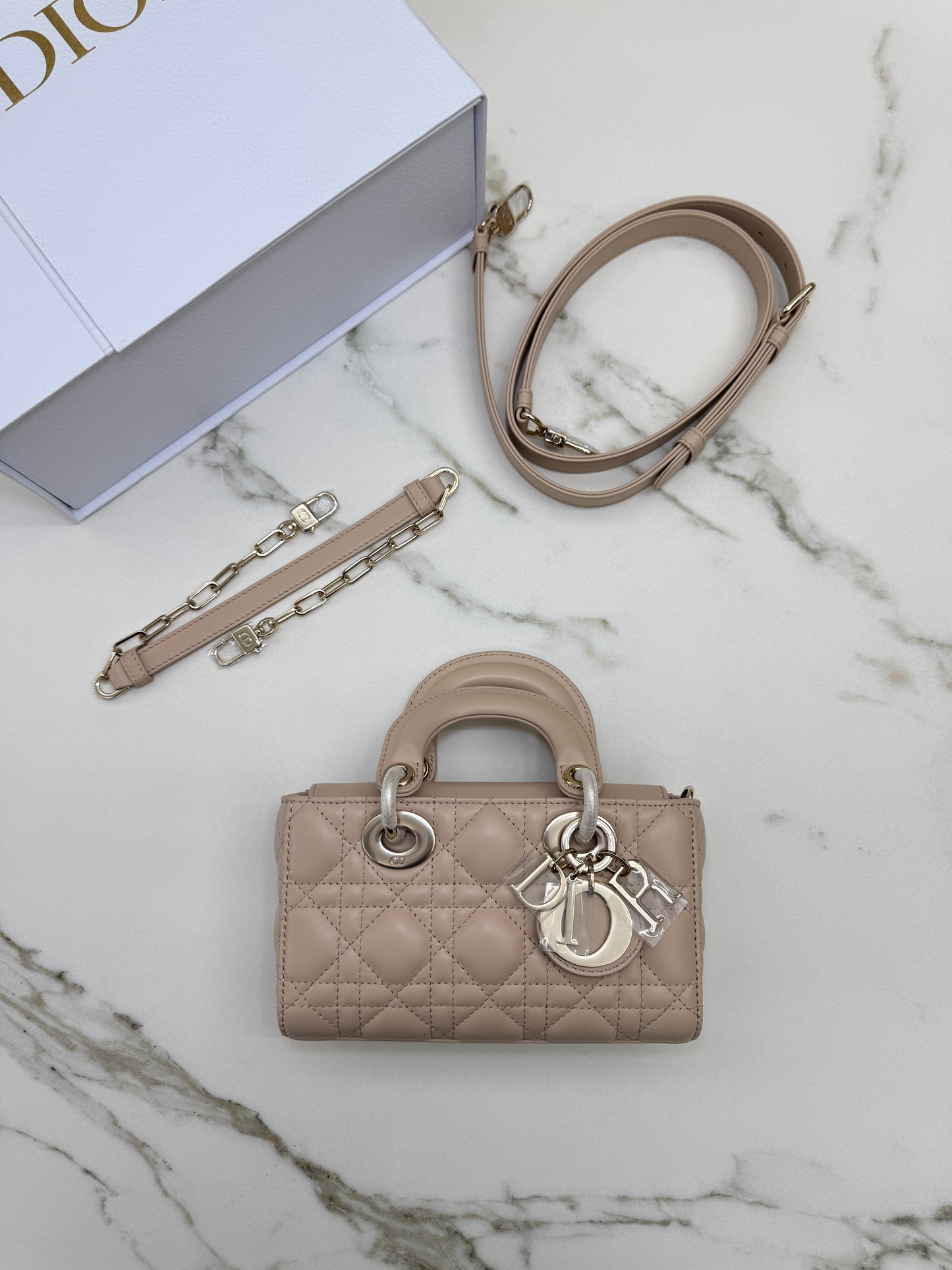 DIOR D-joy Mini 胭脂米 Powder Beige