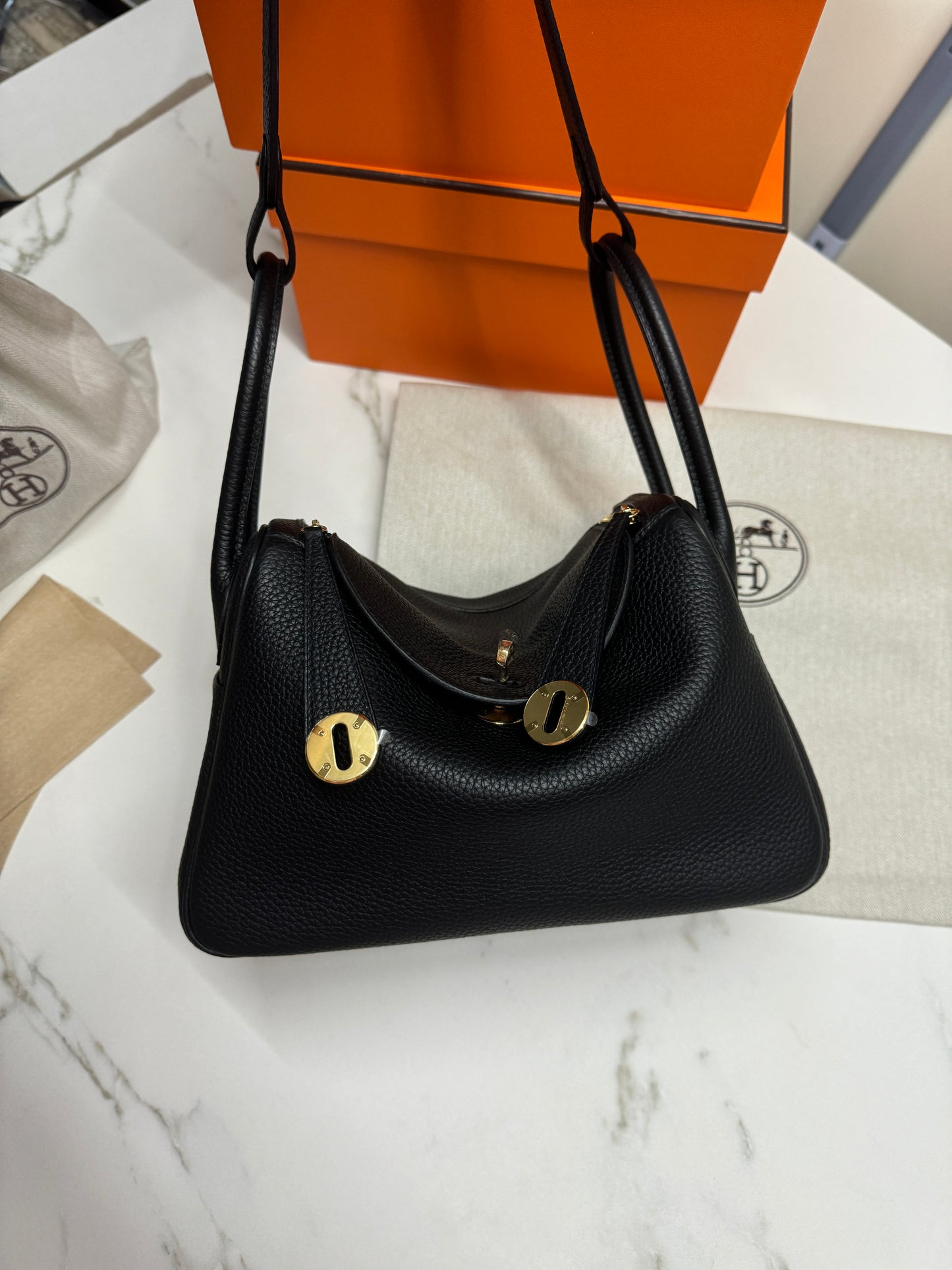 HERMES Lindy26 黑色金扣 TC
