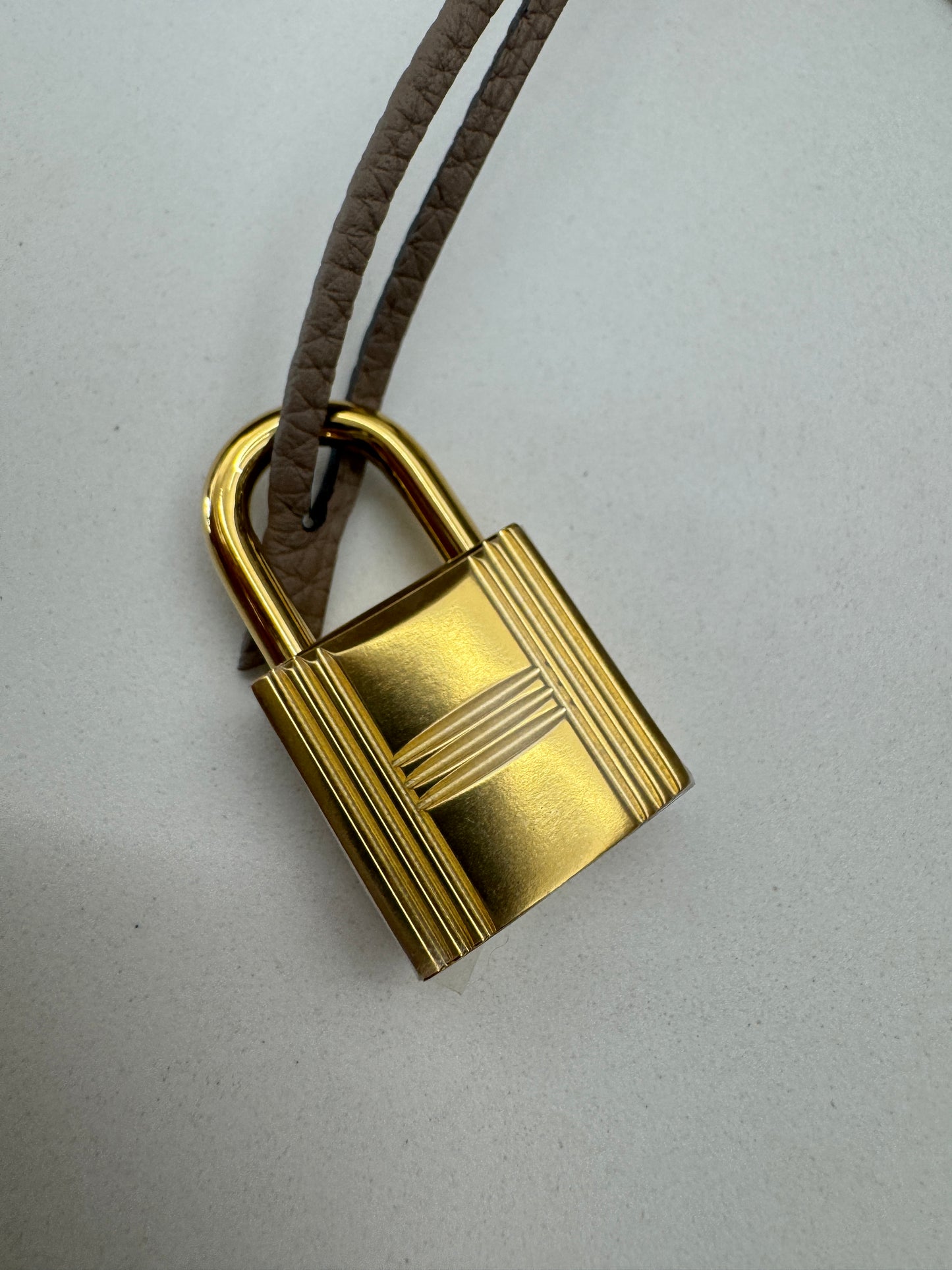 HERMES Kelly 25 斑鳩灰金扣 內縫 Togo 81 Gris Tourterelle GHW