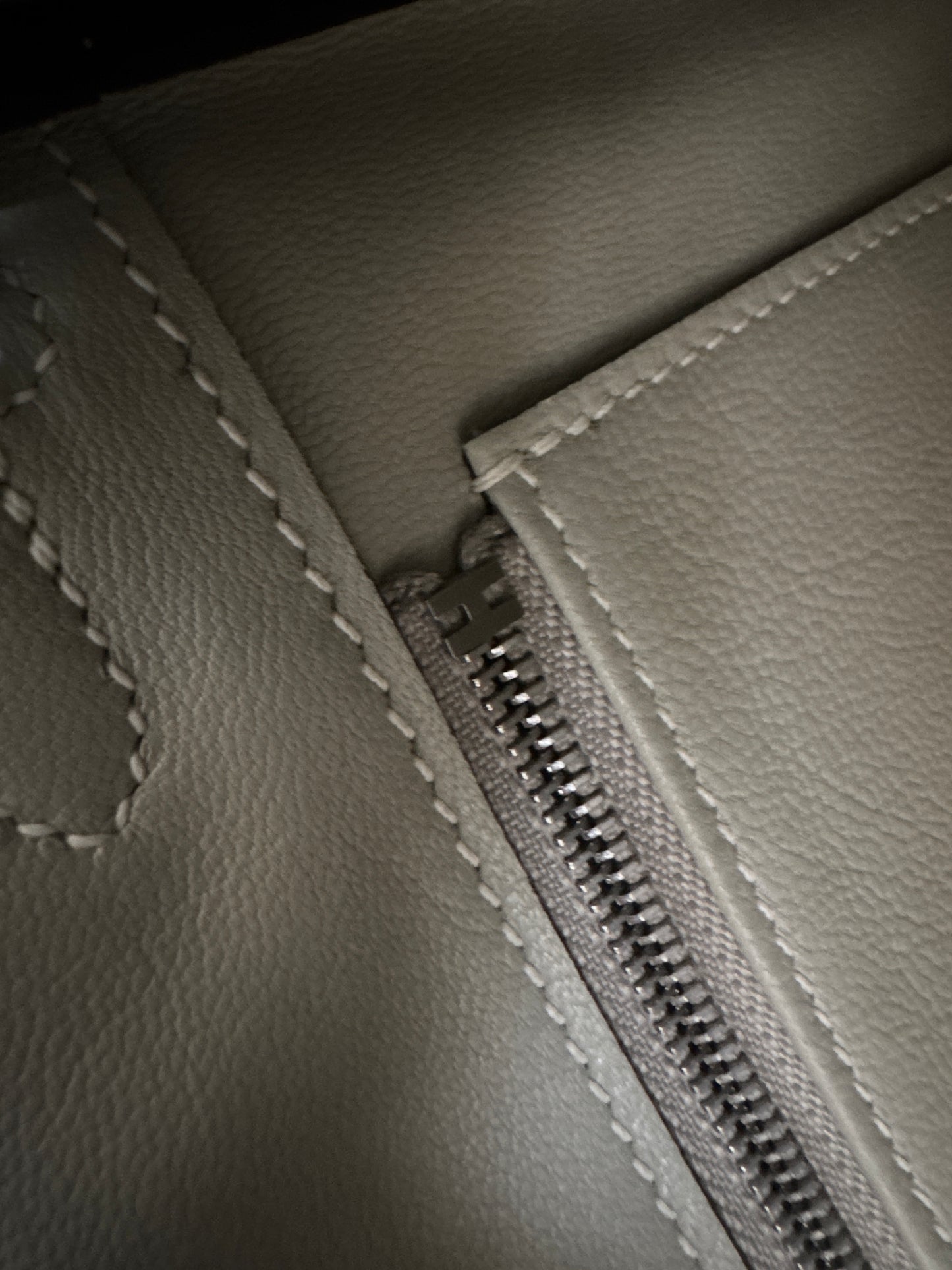 HERMES Birkin 25 SO 奶昔白拼珍珠灰 山羊皮 拉絲銀扣