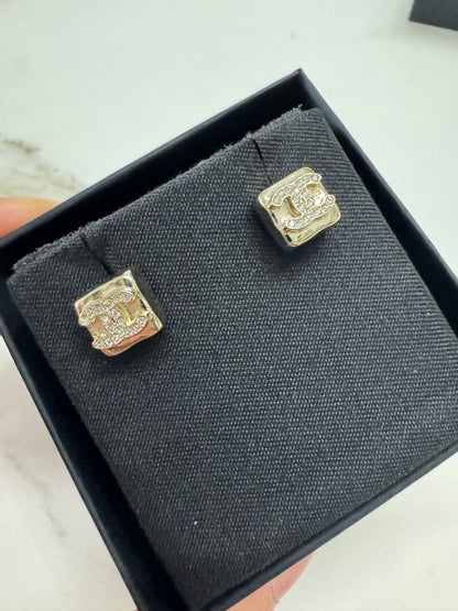 CHANEL 24C 小方塊耳環