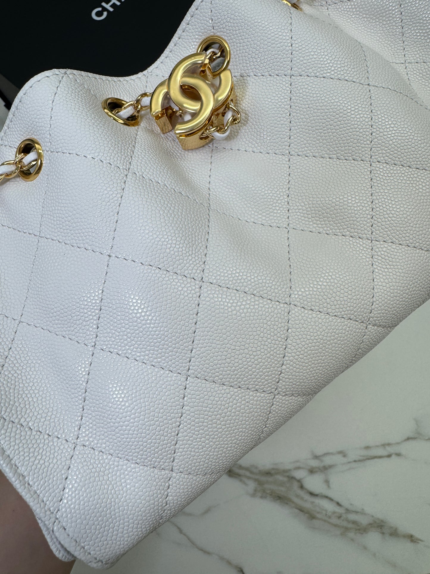 CHANEL Mini 25Bag 白色亮金扣