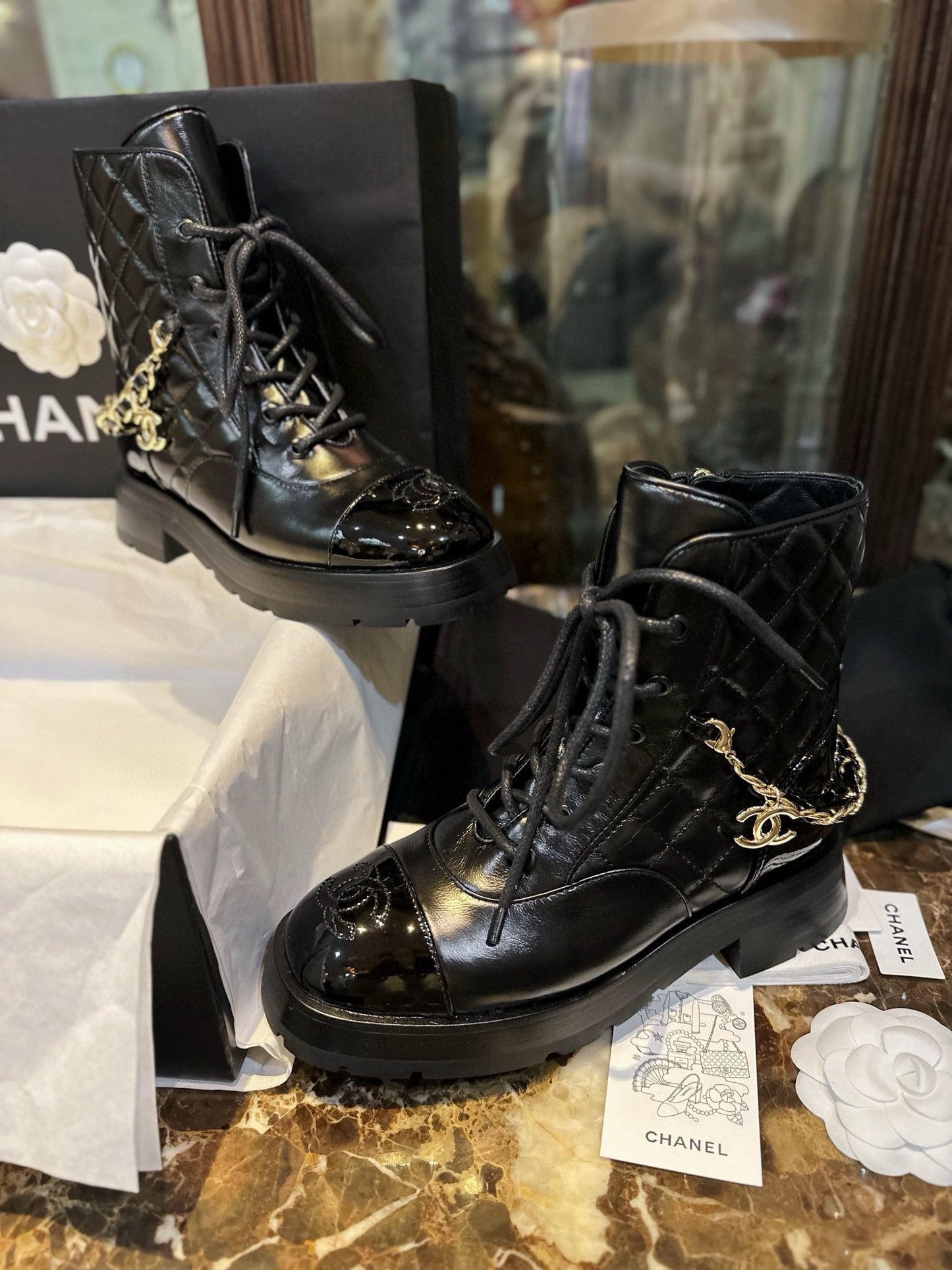 CHANEL 鏈條馬丁靴 23b 可拆卸鏈條￼