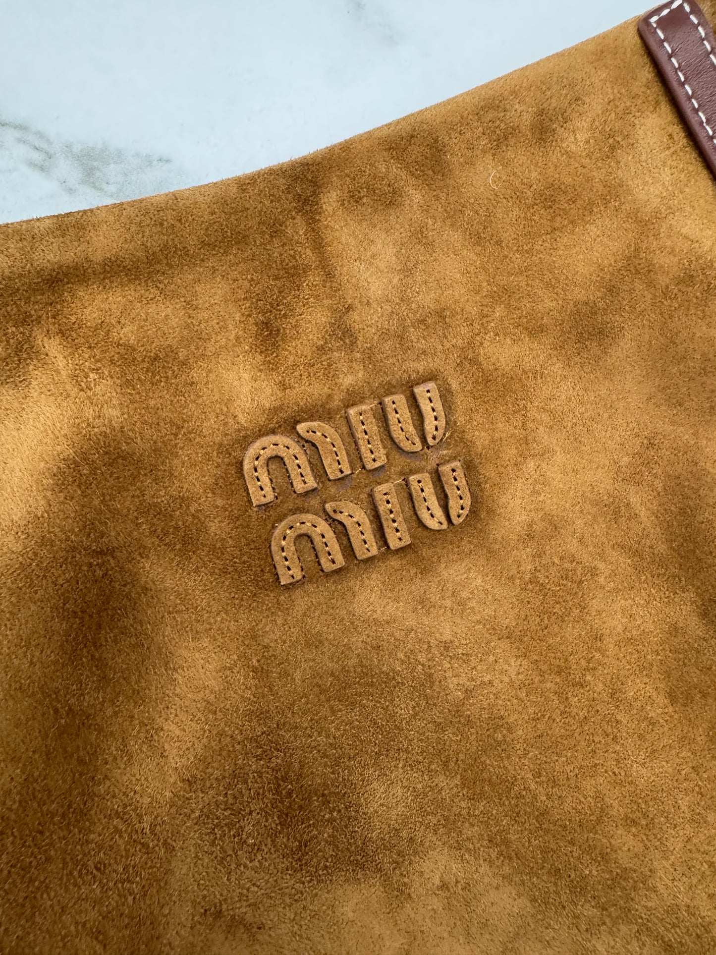 MIU MIU 麂皮拼皮邊短裙