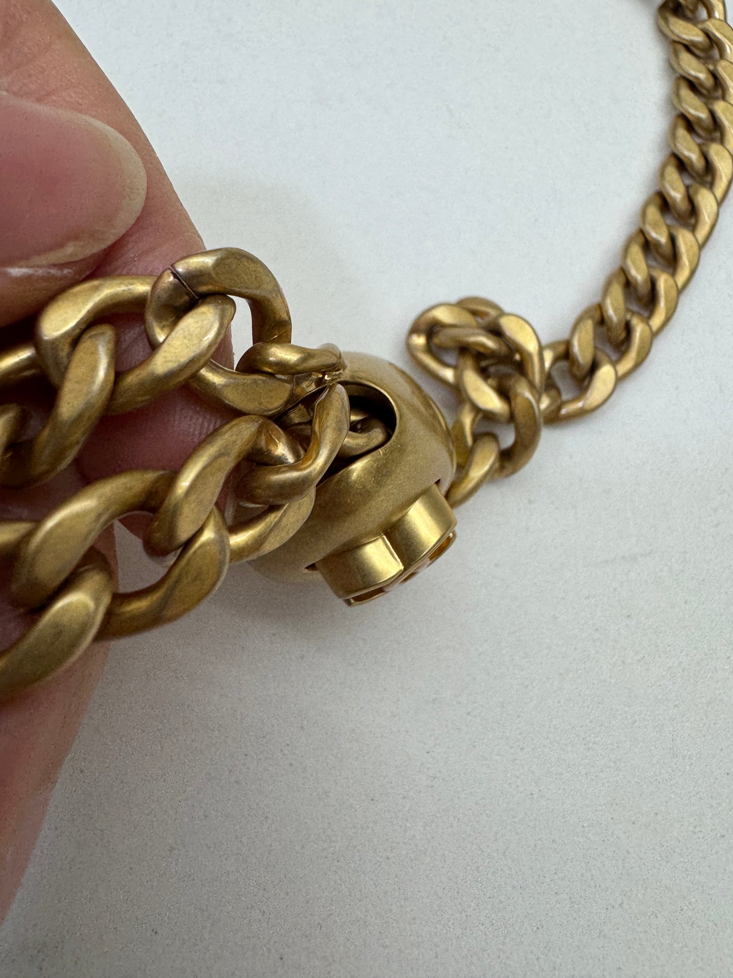 CHANEL 愛心金球 灰色 Mini Flap Bag 20cm