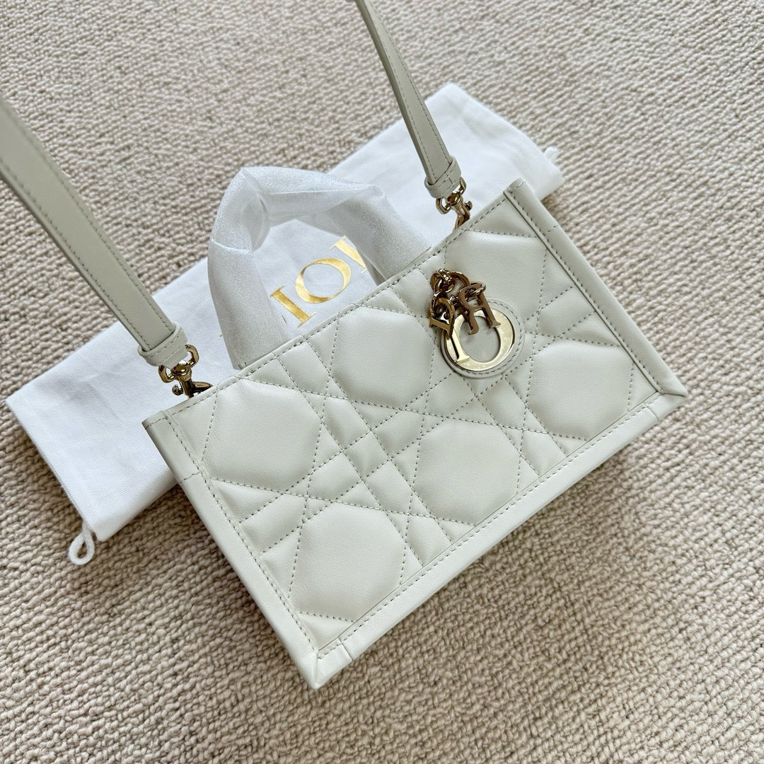 DIOR Book Tote Mini 全皮 奶白色